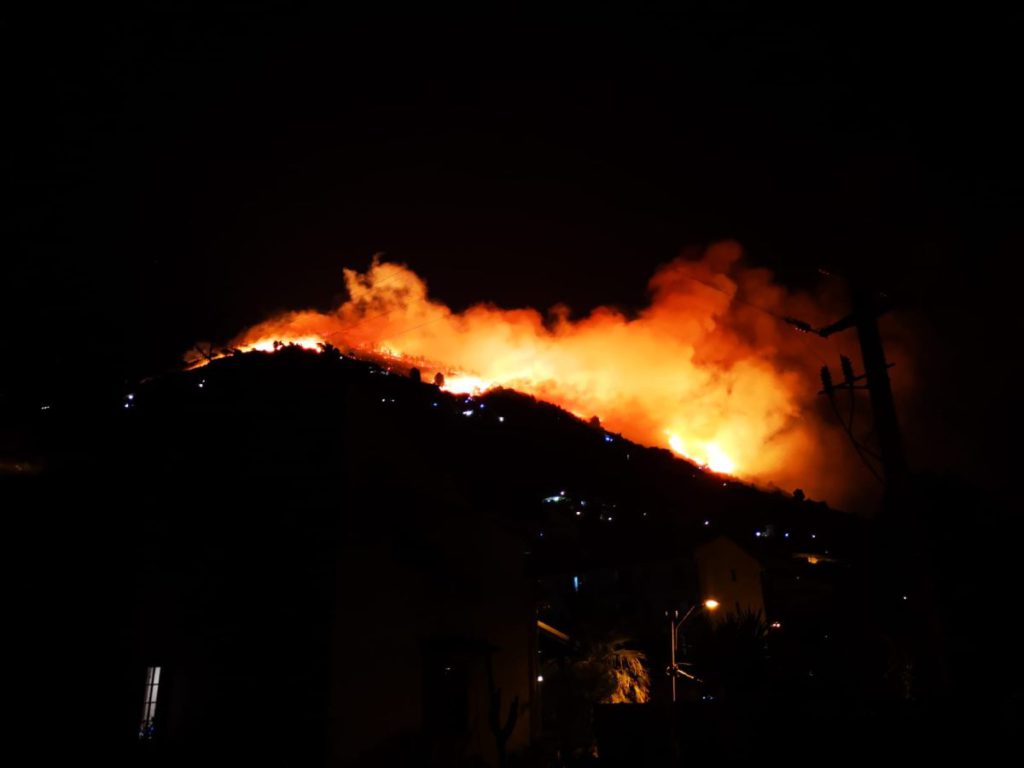 Incendio a Monreale