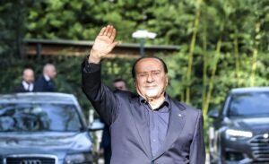 Quirinale, Centrodestra “Berlusconi adatto al ruolo, sciolga la riserva”