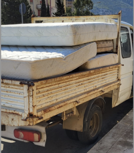 Abbandono di rifiuti ingombranti a Palermo: multato un uomo