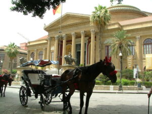 Carrozze a Palermo, il sindaco limita circolazione nei giorni più caldi