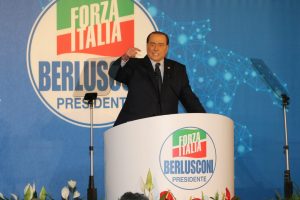 Berlusconi “Siamo favorevoli all’esercito europeo”