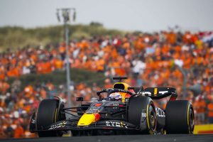 Verstappen domina il Gp di Olanda, terzo Leclerc