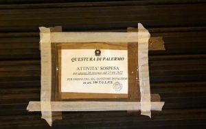 Serve alcool a due ragazzine che accusano un malore: chiuso locale a Palermo