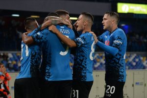 Il Napoli continua a vincere, battuto 3-2 il Bologna