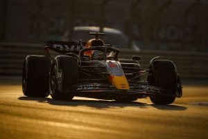 Verstappen in pole al Gp d’Australia, Ferrari lontane