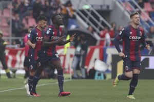 Bologna travolgente, 3-0 e sorpasso all’Udinese