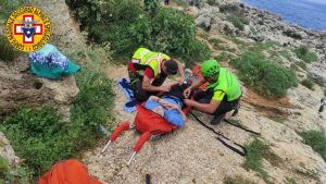 Riserva dello Zingaro, soccorso escursionista trentino colto da malore