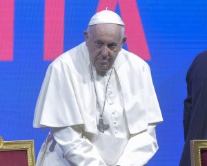 Papa “La sfida delle migrazioni va affrontata insieme”
