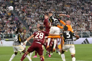 Il derby della Mole è bianconero, Juve-Torino 2-0