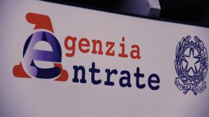 Logo Agenzia delle Entrate in primo piano - foto Depositphotos - SiciliaNews24.it