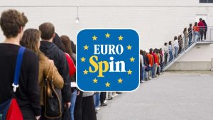 Persone in fila al supermercato con logo Eurospin - foto Depositphotos - SiciliaNews24.it