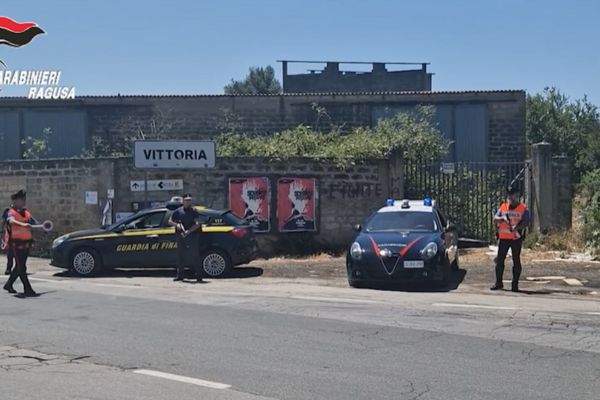 Operazione antimafia tra Catania e Ragusa: 16 persone indagate