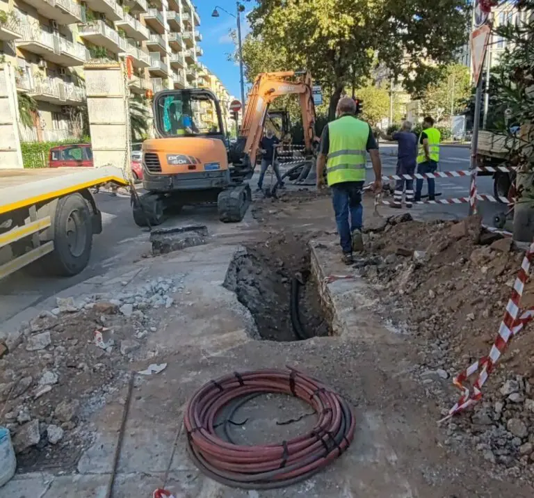 Riparato guasto in via Marchese di Villabianca a Palermo