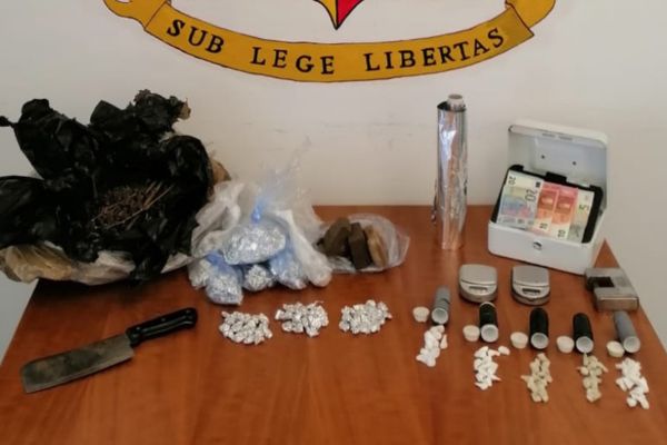 Sequestrata droga per un chilo e mezzo nel quartiere Brancaccio di Palermo