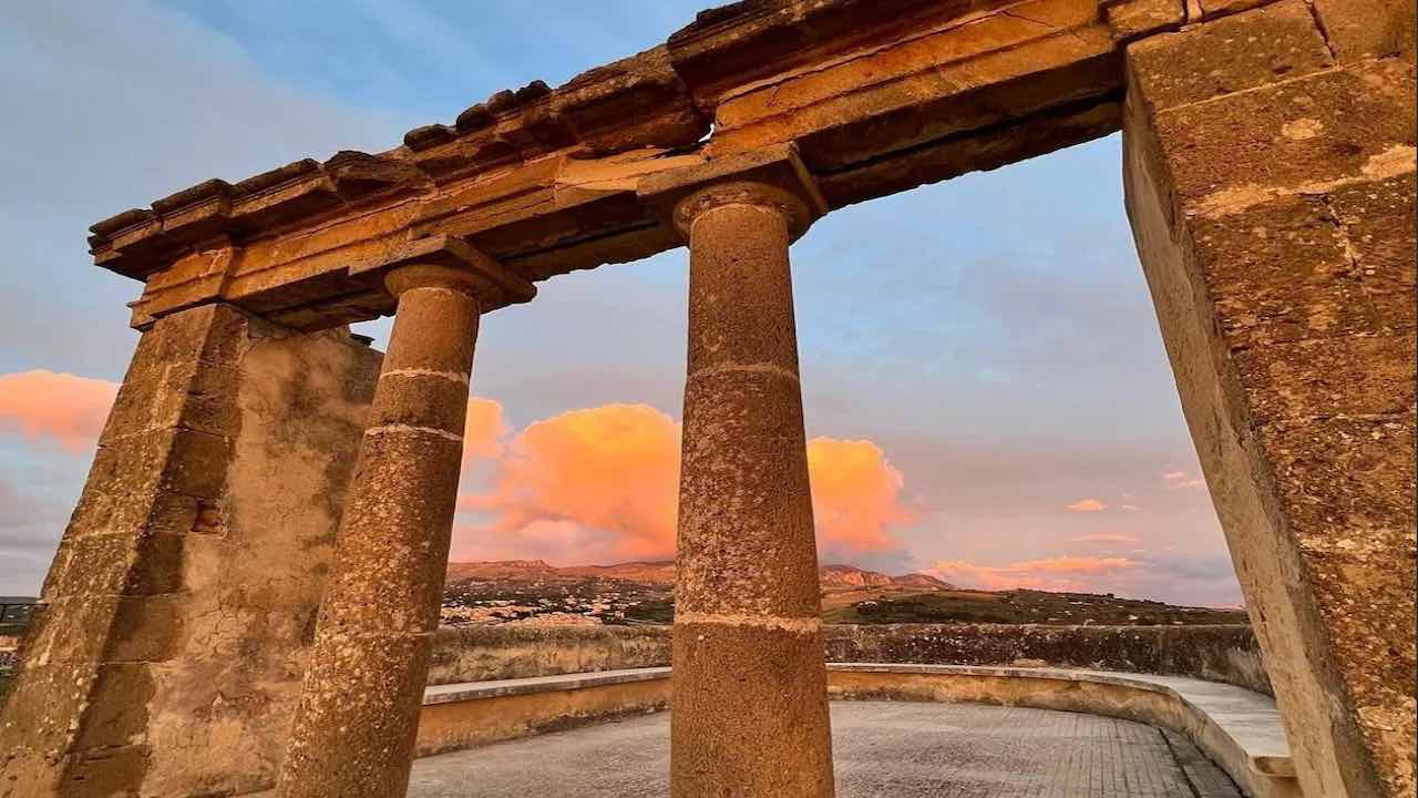 Conosci le Minni di Virgini? Solo i sambucesi sanno che non è nulla di scabroso: le trovi esclusivamente in questo borgo delizioso