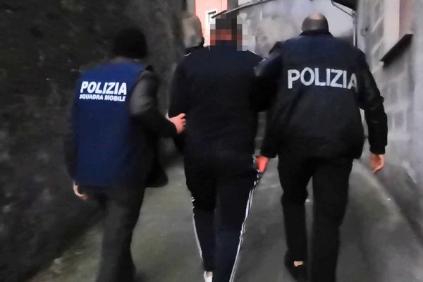 Operazione “doppio petto”, in carcere due esponenti di un clan mafioso catanase