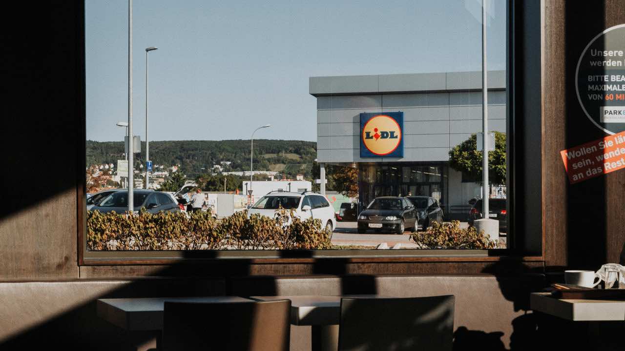 LIDL, il regalo di Natale più gradito costa solo 4,99: altrove lo paghi anche 50 euro | Meglio comprarlo prima che finisca