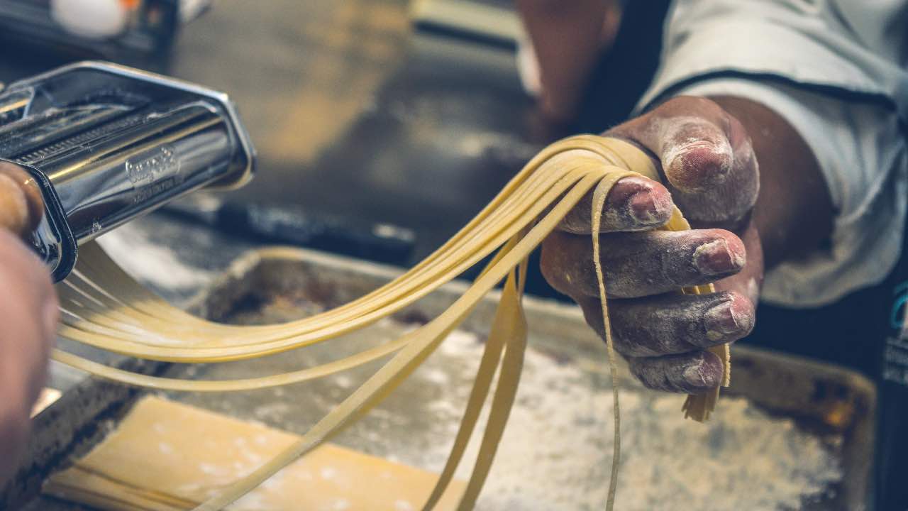 Conad, pensi che la pasta sia di bassa qualità ma in realtà la produce il pastificio numero 1 in Italia: altrove costa il triplo