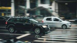 Caos in strada, spariscono le auto