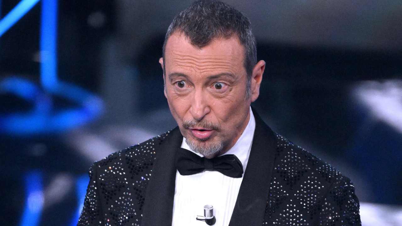 Amadeus, matrimonio annullato all’improvviso: sembrava un grande amore ma non lo era affatto