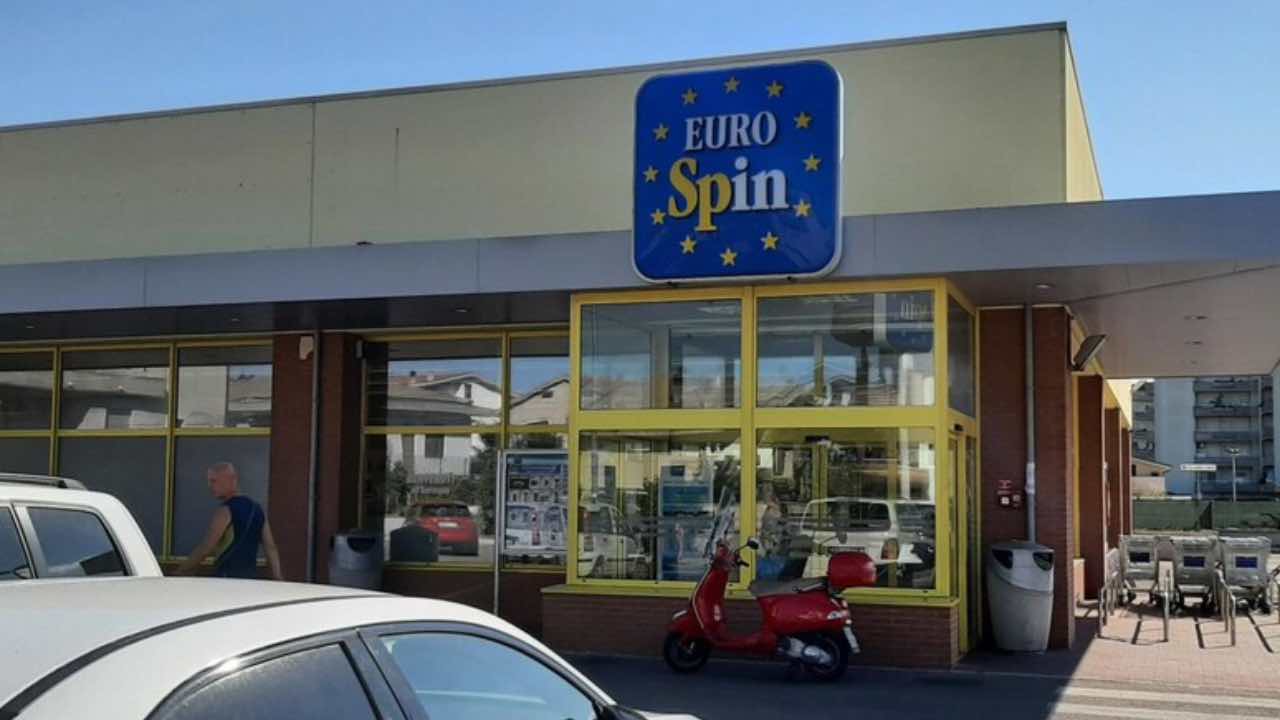 Eurospin rilancia, il pandoro più amato di Italia a un prezzo stracciatissimo: solo qui costa così poco | Risparmi quasi 10 euro così