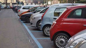 Parcheggiare - fonte_Canva - sicilianews24.it