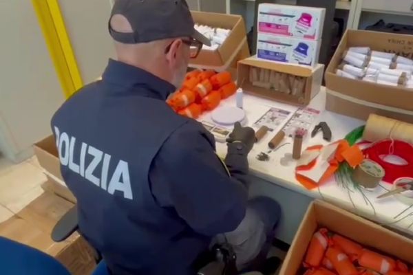 Maxi sequestro di bombe “Sinner”: in auto con 640 ordigni micidiali