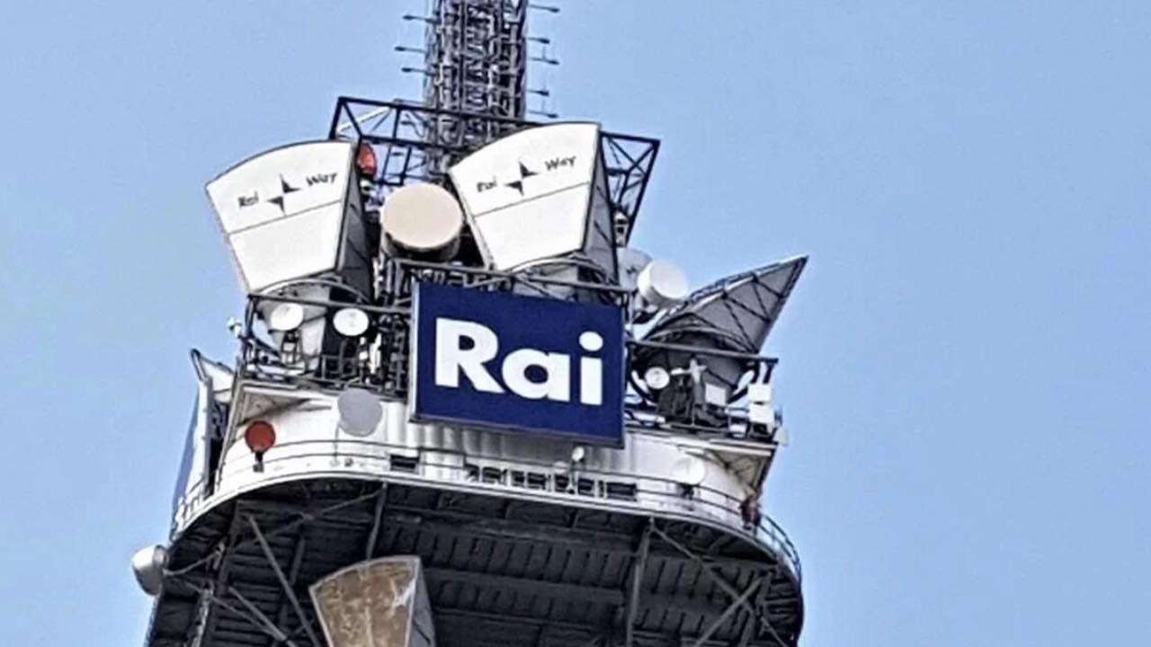 CANONE RAI, se il tuo capo ha questa iniziale non lo paghi mai più: risparmi e guardi tutta la tv che vuoi