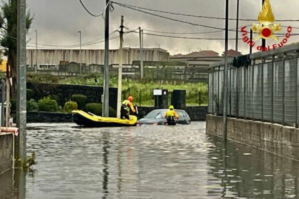 Allagamenti e disagi per il maltempo in Sicilia orientale