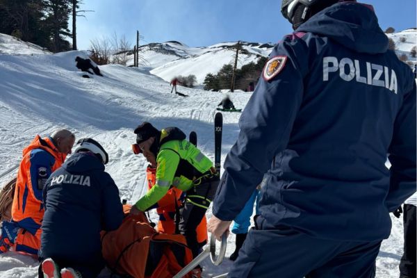 Intervento sulle piste di sci dell’Etna, otto persone soccorse