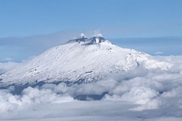 Etna, una nuova colata lavica a tremila metri