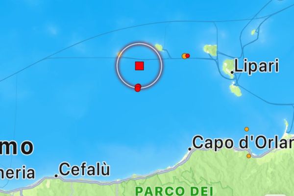 Scossa di magnitudo 4.8 nel Messinese, epicentro alle Eolie