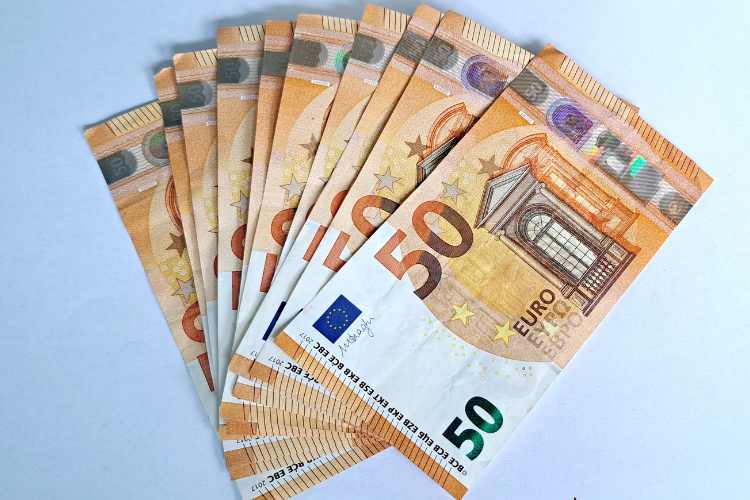 Investimenti - fonte_Canva - sicilianews24.it