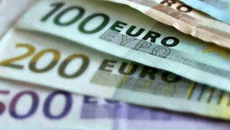 Incredibile, l'INPS dà oltre 18mila euro a chi lavora